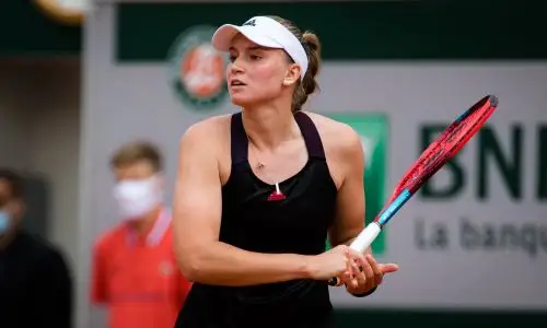 Қазақстанның бірінші ракеткасы әйгілі теннисшіні жеңіп кетті