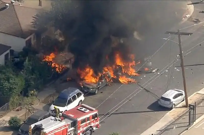 Лос-Анджелесте ұшақ апатқа ұшырады