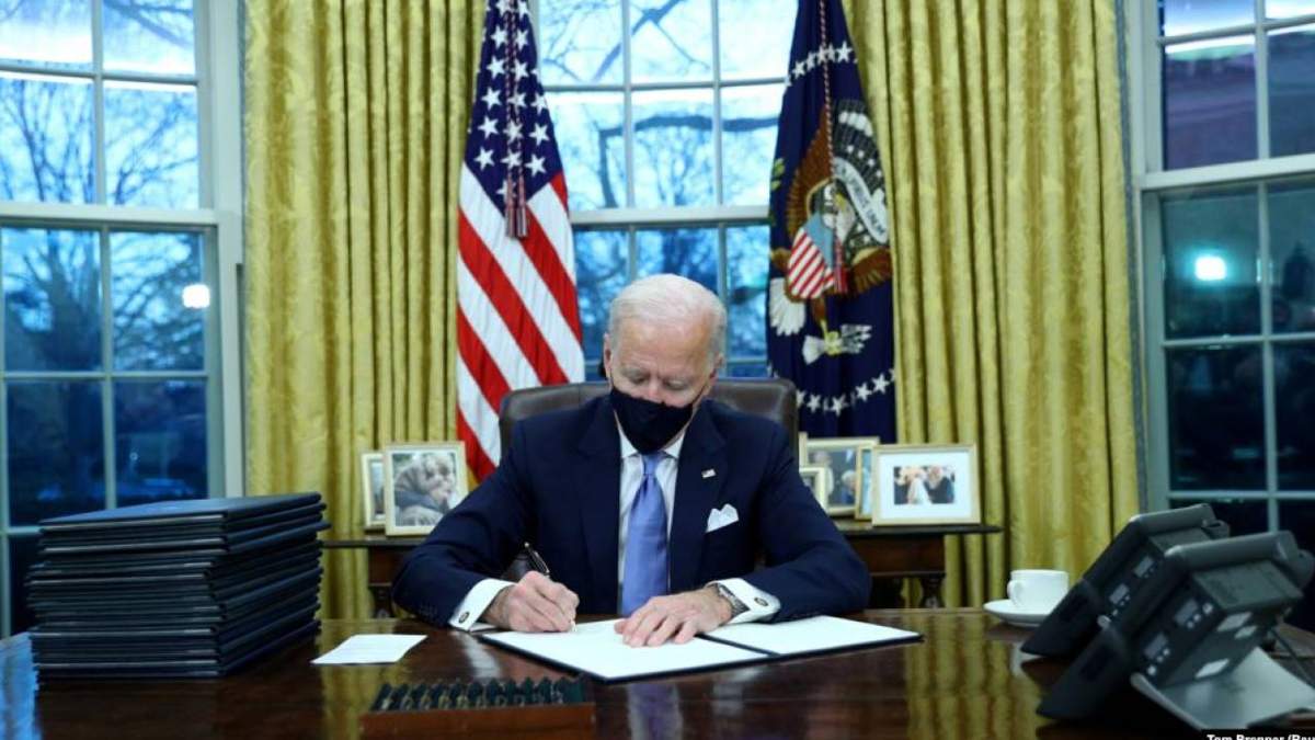 АҚШ Қырғызстан азаматтарына виза шектеулерін алып тастады
