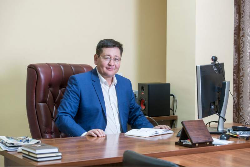 Серік Әбікенұлы, журналист: Біз – соқтасы ішінде жатқан қоғамбыз