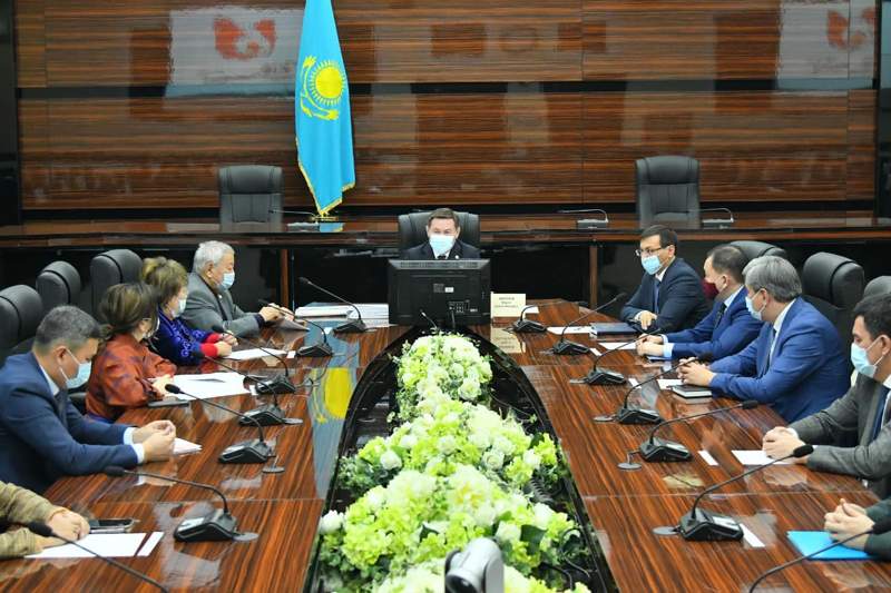Саяси қуғын-сүргін құрбандарын ақтау жөніндегі комиссияның үшінші отырысы өтті