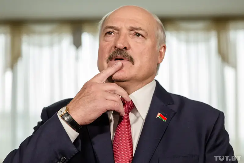 Лукашенко өзін биліктен кетірудің жалғыз жолын айтты