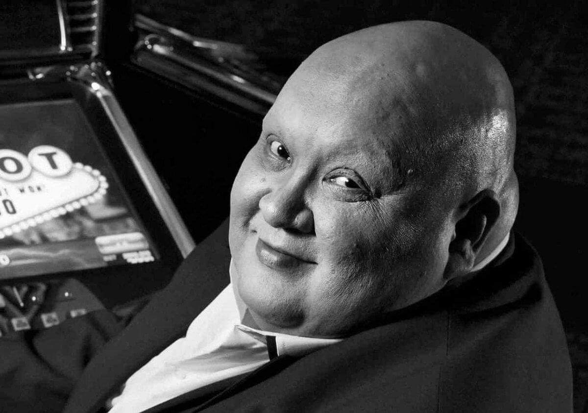 Алматыда танымал актер Фархат Әбдірайымовты еске алу кеші өтті