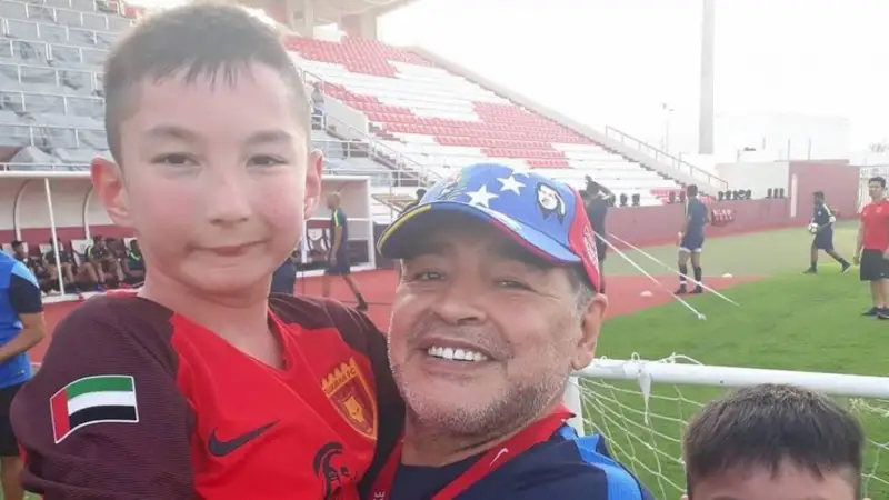 Марадонамен кездескен қазақ баласы желіде жазба жариялады