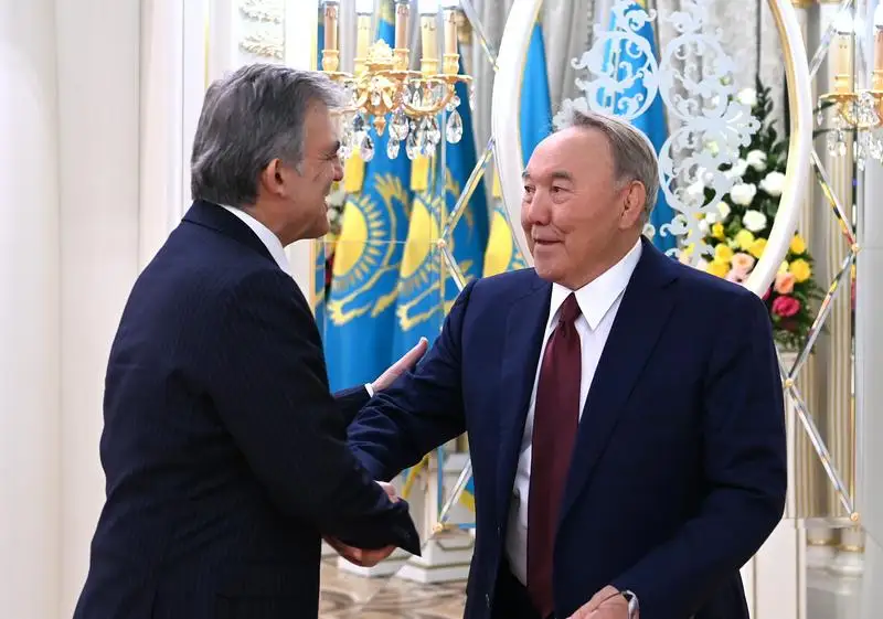 Нұрсұлтан Назарбаев Түркияның экс-Президенті Абдулла Гүлмен кездесті 