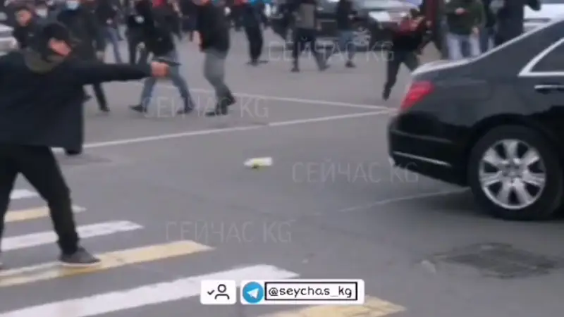 Атамбаевқа шабуыл жасалды