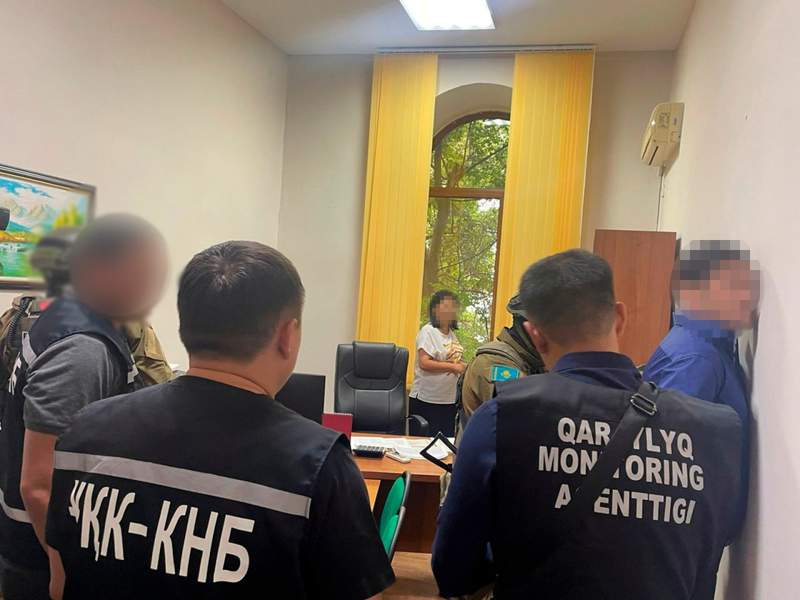 «Азаматтарға арналған үкімет» Мемлекеттік Корпорациясы» филиалының директоры ұсталды