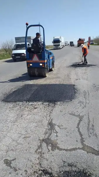 Шымкент көшелері жөнделе бастады