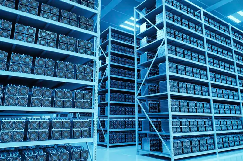 Болат Назарбаев пен Қайрат Шәріпбаевқа қарасты майнинг фермасы қызметін тоқтатты