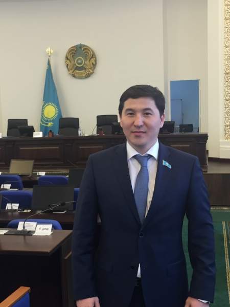 Депутат 15 тәулікке қамауға алынды