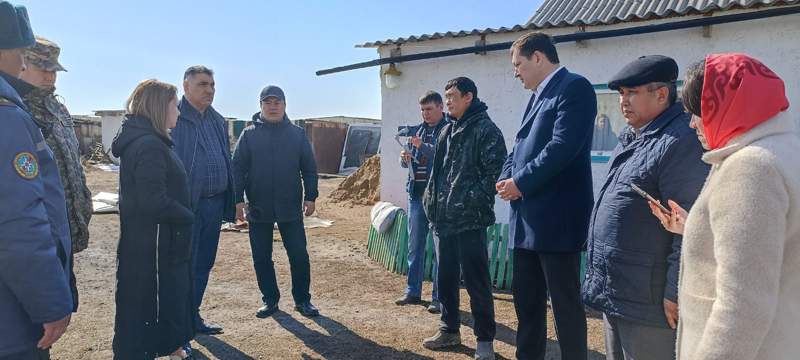 Мәжіліс депутаттары төтенше жағдай жарияланған ауылдарға барды
