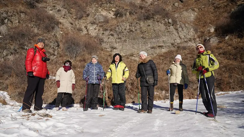 Зейнеткерлер тау туризміне бет бұруда