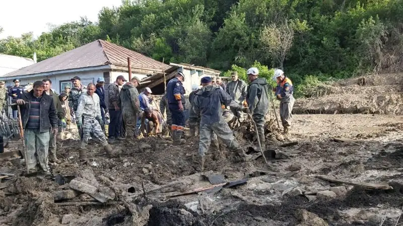 Бозымбаев: Текеліде лай көшкінінен зардап шеккендерге баспана беріледі
