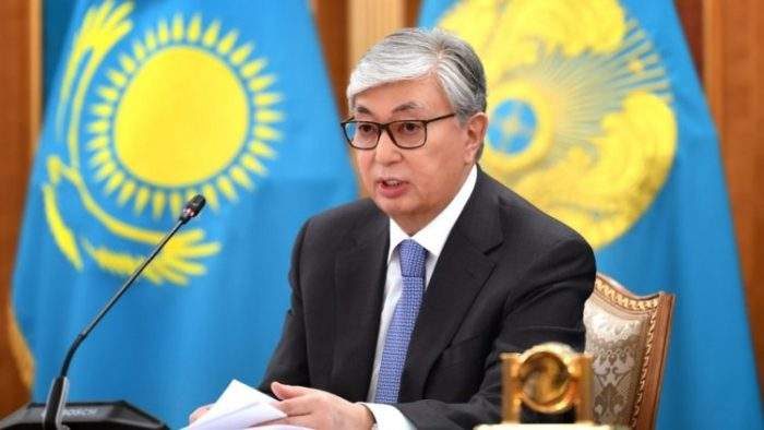 Мемлекет басшысы  Салтанат Рахымбекованың отбасына көңіл айтты