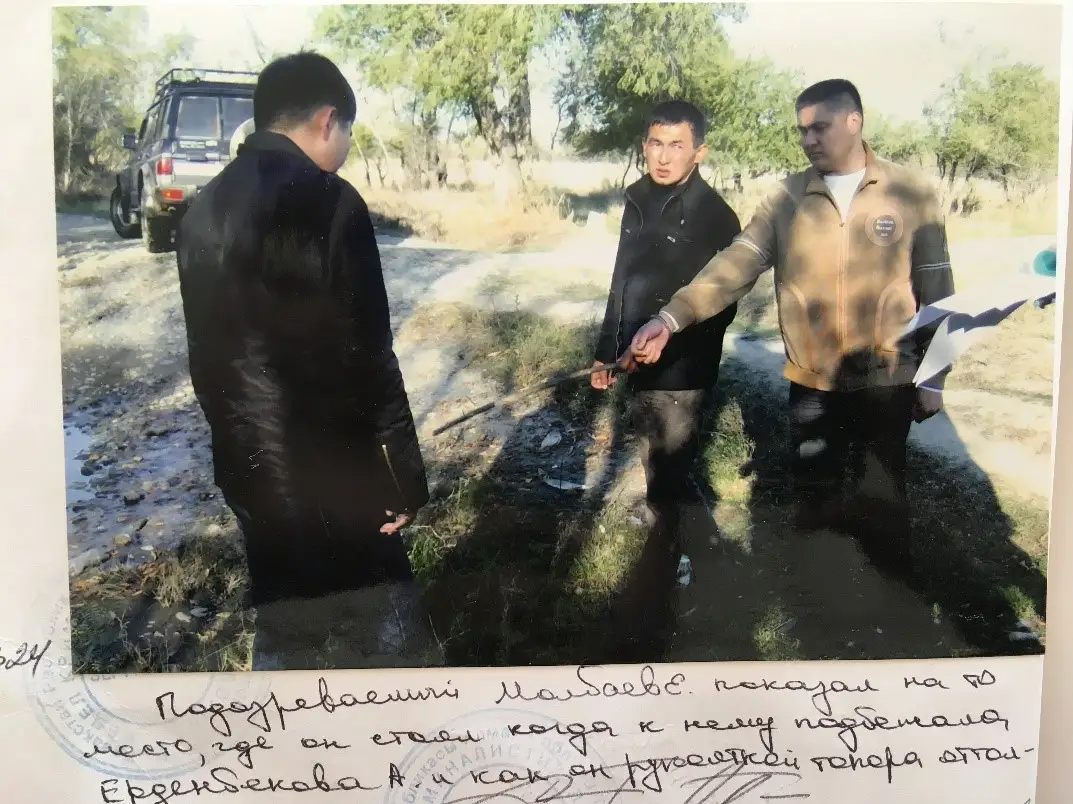 Анасымен және оның кішкентай ұлымен порно