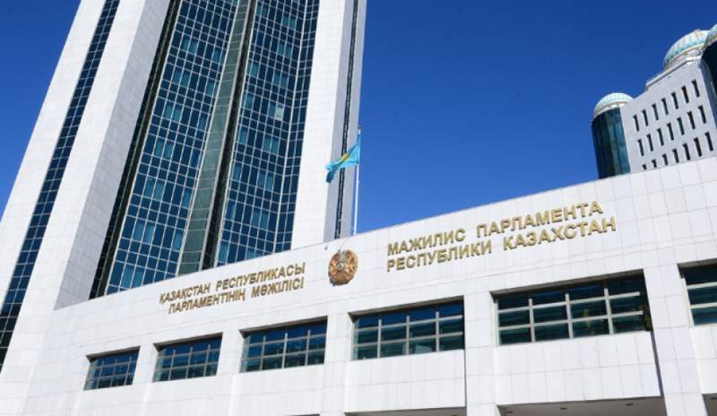 Мәжіліс «рақымшылық жасау туралы» заң жобасын талқылайды
