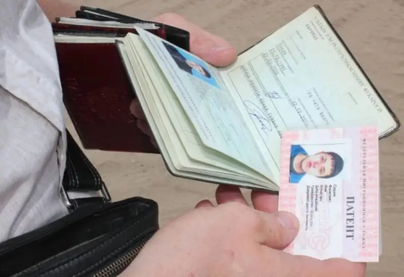 Алматы әуежайында шетелдіктер жалған паспортпен ұсталды