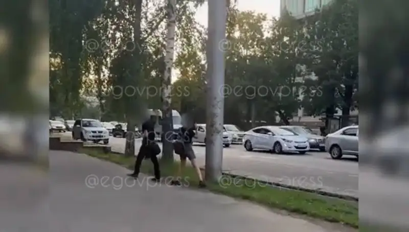 Алматыда есірткіні жарнамалаған жұп қамауға алынды 