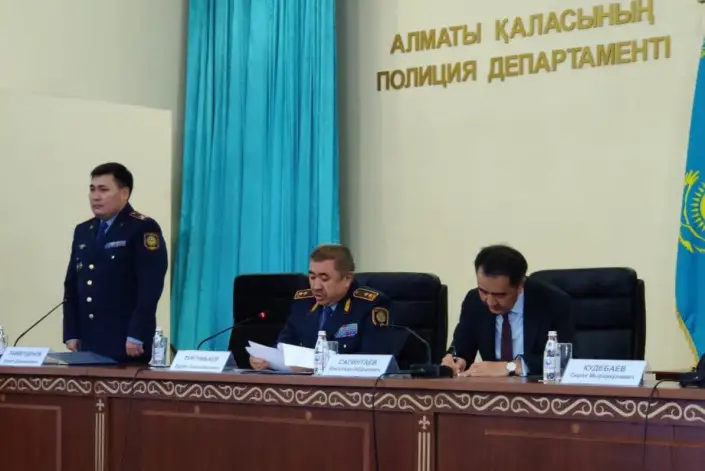 Таймерденов қоғам үшін ашық болуға уәде берді