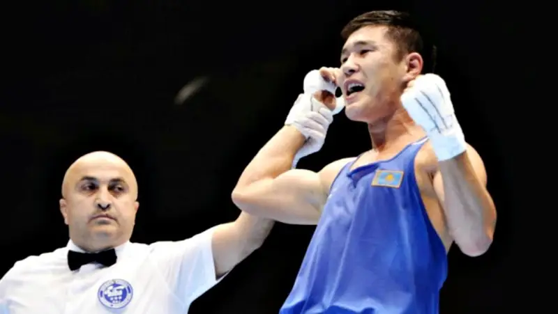 Бекзат Нұрдәулетов кәсіпқой бокста сынға түседі 