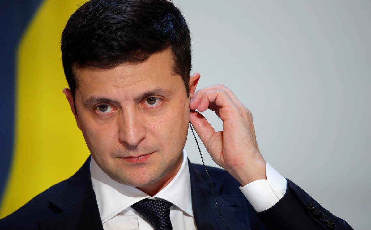 Зеленский Украинадағы орыстарға «Ресейге кетіңдер!» деді