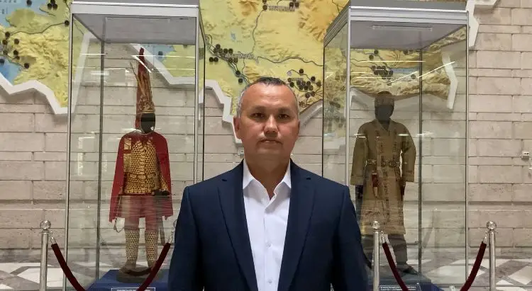 Манас Ташыбеков: «Аспанда жұлдыз көп пе, әлде жерде қырғыз көп пе?»