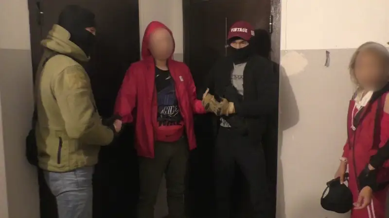 Ерлі-зайыптылар есірткімен ұсталды