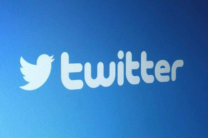 Илон Маск Twitter логотипін өзгертеді
