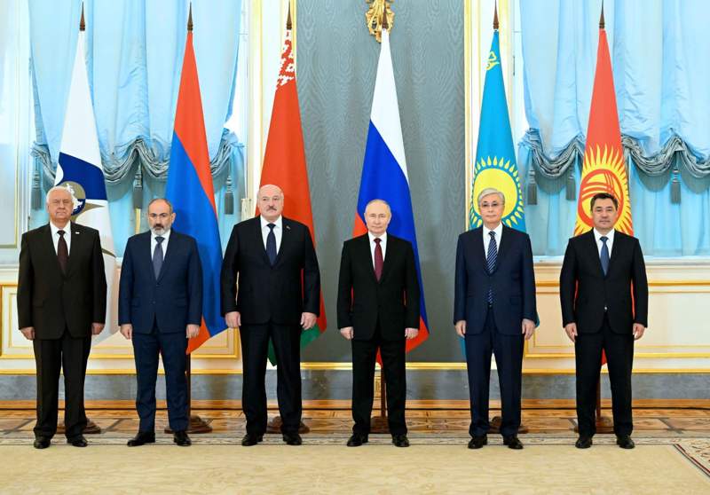 Мемлекет басшысы Жоғары Еуразиялық экономикалық кеңестің шағын құрамдағы отырысына қатысты