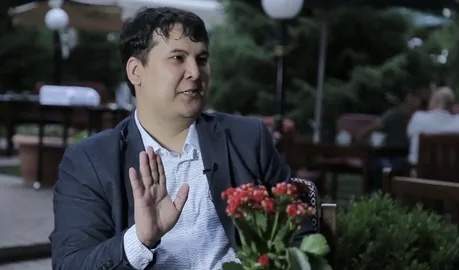 «Уа, ресейлік бауырларым!»: Балтабек ақын ресейліктерге арнап өлең жазды