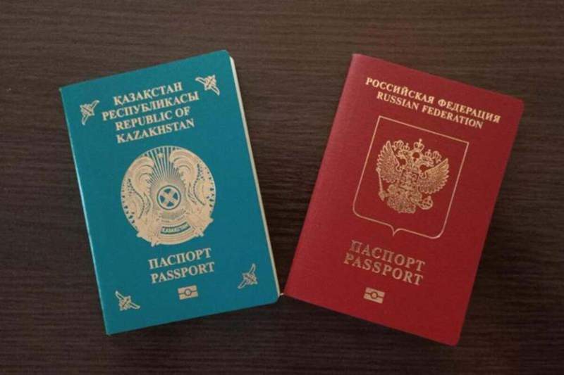 Ресейлік ерлі-зайыпты қос азаматтық алғаны үшін елден шығарылды