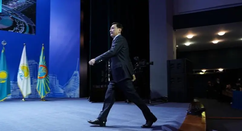 Көлгіновтің кетуге арыз жазғаны рас па?