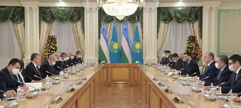 Қазақстан және Өзбекстан Президенттерінің қатысуымен 15 құжатқа қол қойылды  