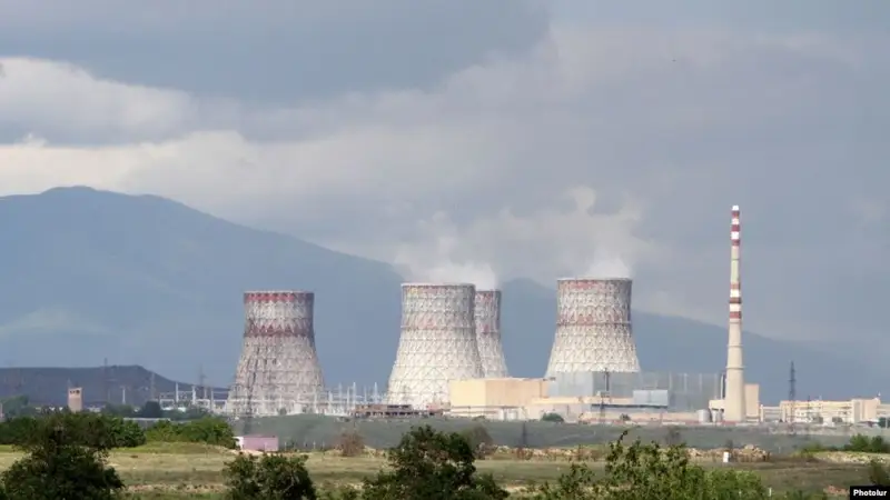 Әзербайжан Арменияның АЭС-ін бомбалай ма? 