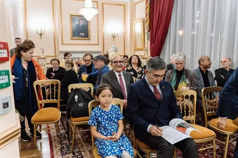 Лондонда Бөрте туралы пьесаның тұсаукесері өтті