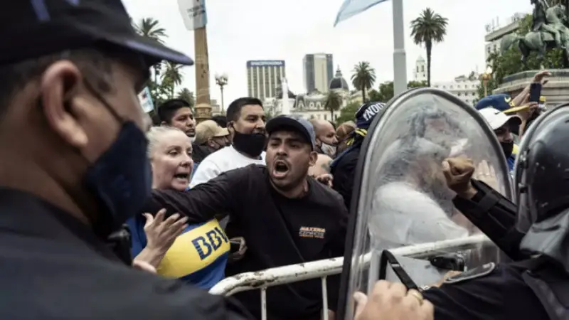 Аргентиналықтар неге шу шығарды?