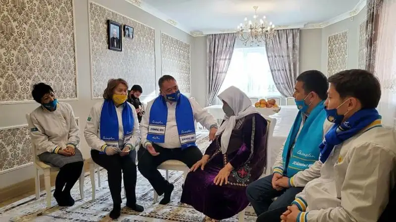 Атырауда «Есіктен есікке» акциясы өтті