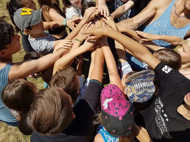 Джорджия штатында лагерьдегі балаларға коронавирус жұқты 