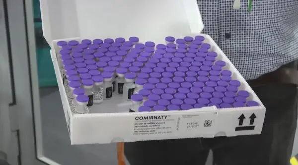 Biontech пен Pfizer компаниялары жаңа вакцинаны сынақтан өткізді