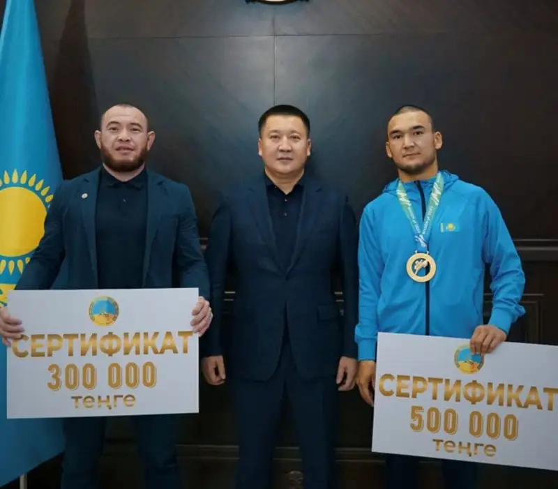 Сәрсен Жетібаев – Дүниежүзілік жекпе-жек ойындарындағы Қазақстанның тұңғыш чемпионы!