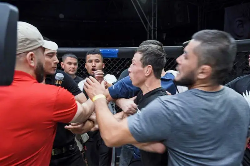 Жарыста жаппай төбелес болды (видео)