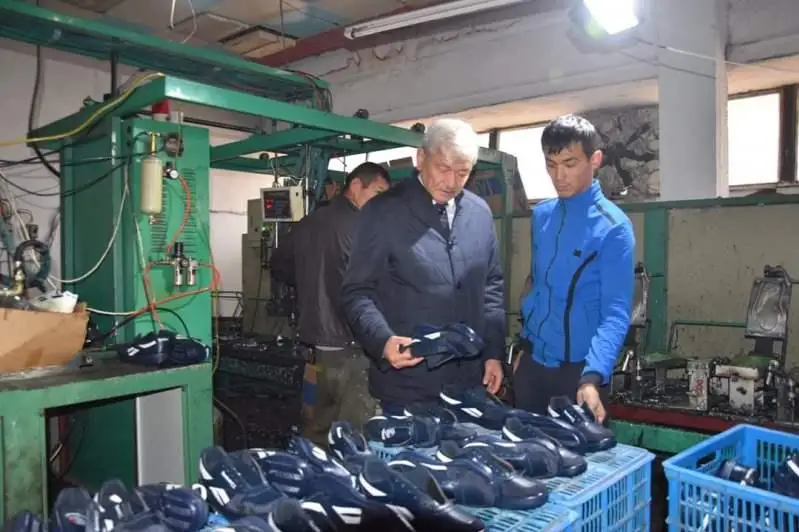 Отандық аяқ киімнің бағасы небәрі 2000 теңге