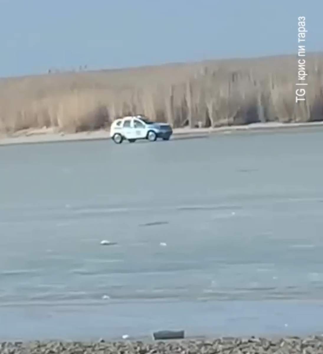 Көлікпен мұз үстінде полицейлерден қашқан жүргізуші ұсталды (видео)