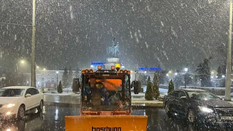 "Қар жауып, боран соғады". Еліміздің 13 өңірінде дауылды ескерту жарияланды