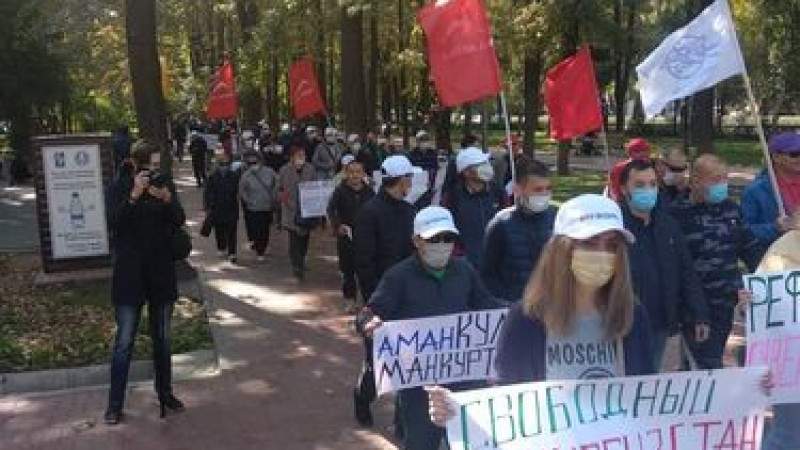 Бішкекте бейбіт шеру өтіп жатыр