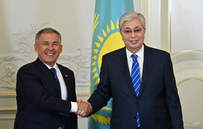 Тоқаев Татарстан Президенті Рустам Миннихановпен кездесті