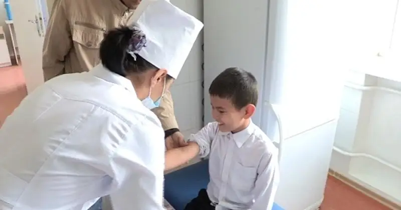 Қазақстанда 26 мыңнан астам балаға вакцина салынды