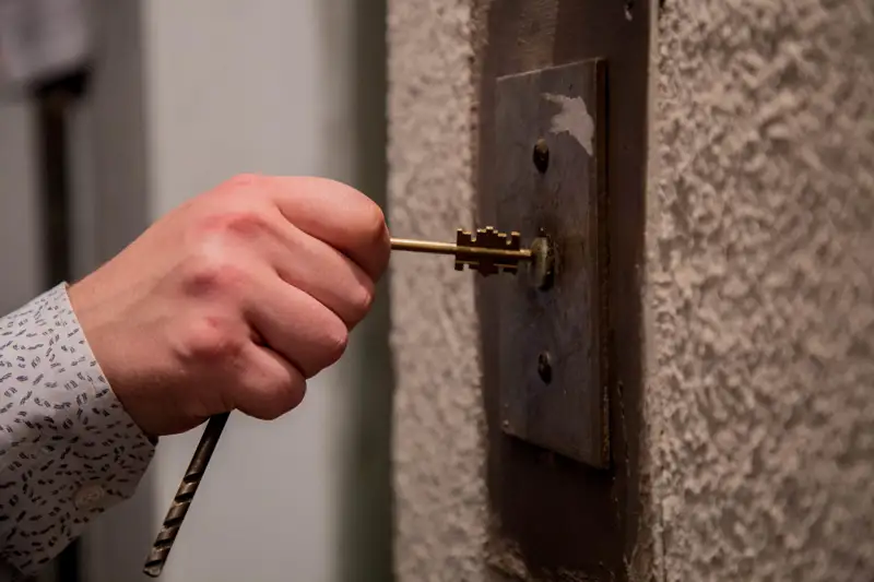 Ақтөбеде пәтер ұрлығымен айналысқан Алматы облысының тұрғыны ұсталды  