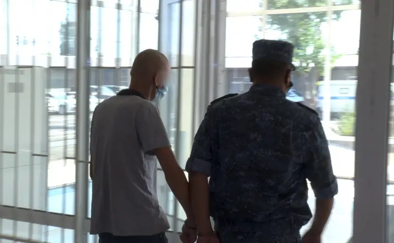 Жасөспірімдерге өлімді насихаттаған  