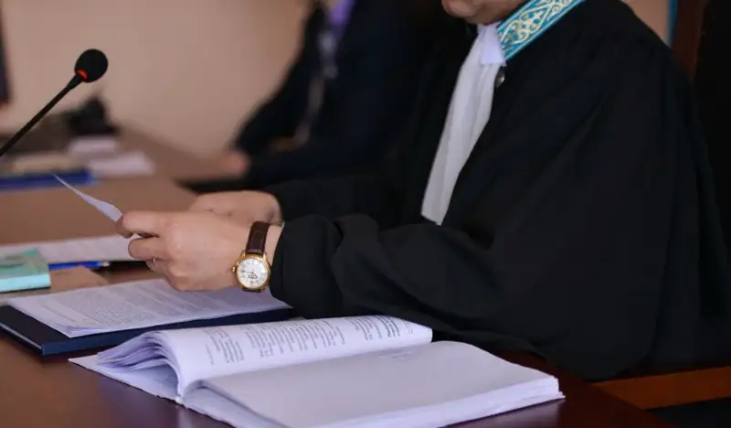 Жамбыл облысы бойынша тексеру комиссиясының төрағасы алаяқтық үшін сотталды